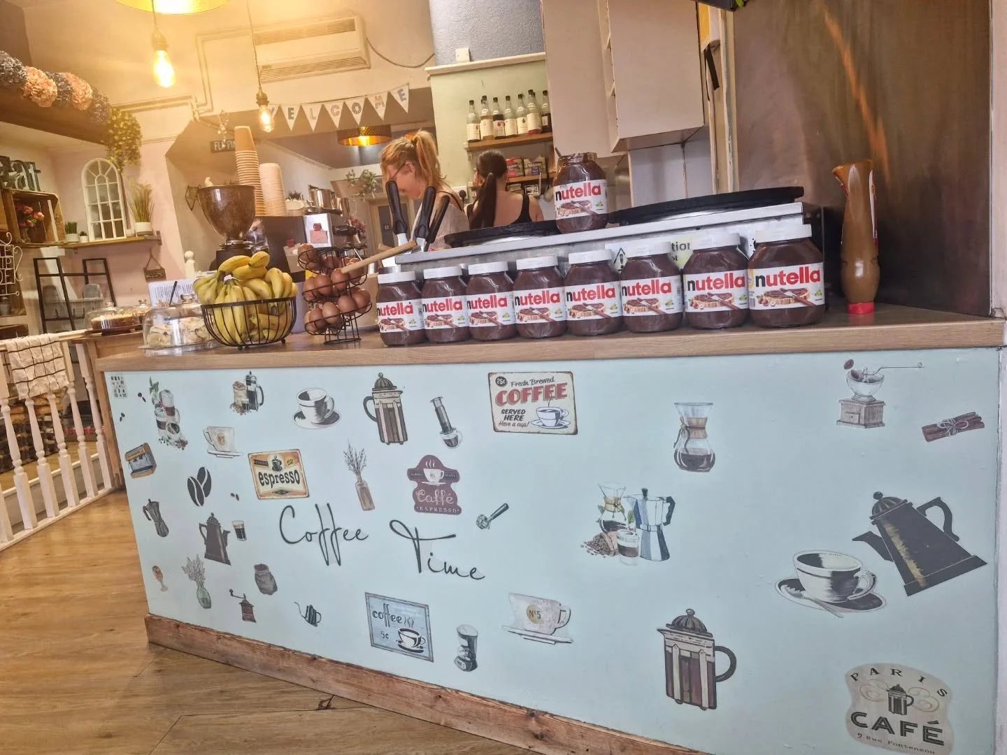 We're open till 4pm today and tomorrow
Text to book ➡️ 07748466208