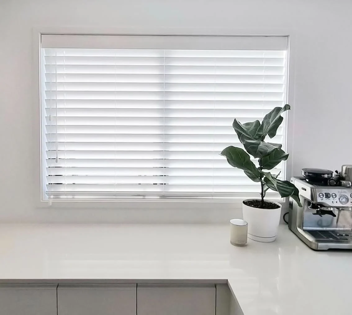 Venetian Blind Install