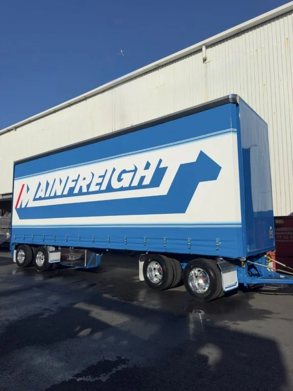 CURTAINSIDE FULL TRAILER 4.jpg
