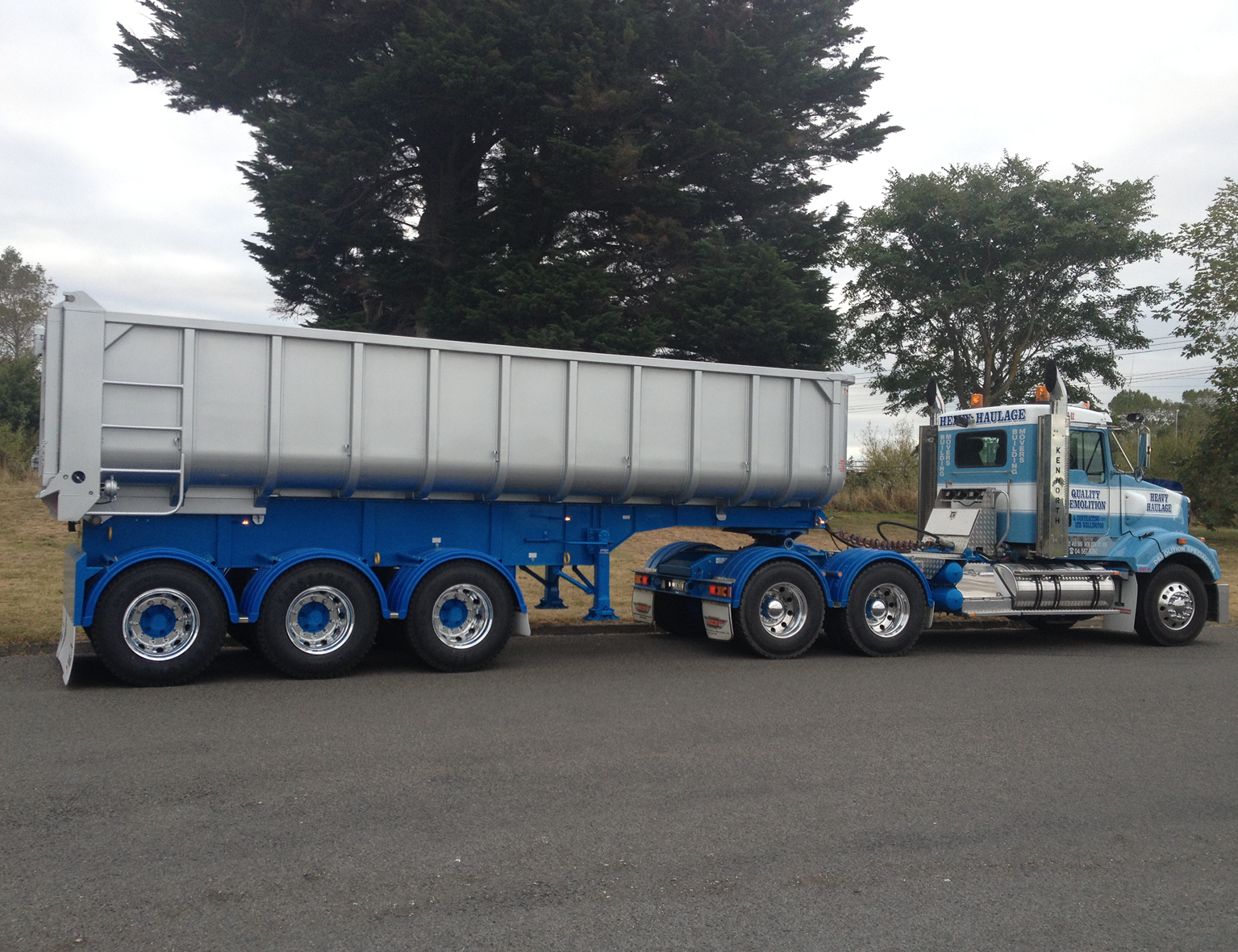 Example image for Fruehauf NZ's tip truck bodies