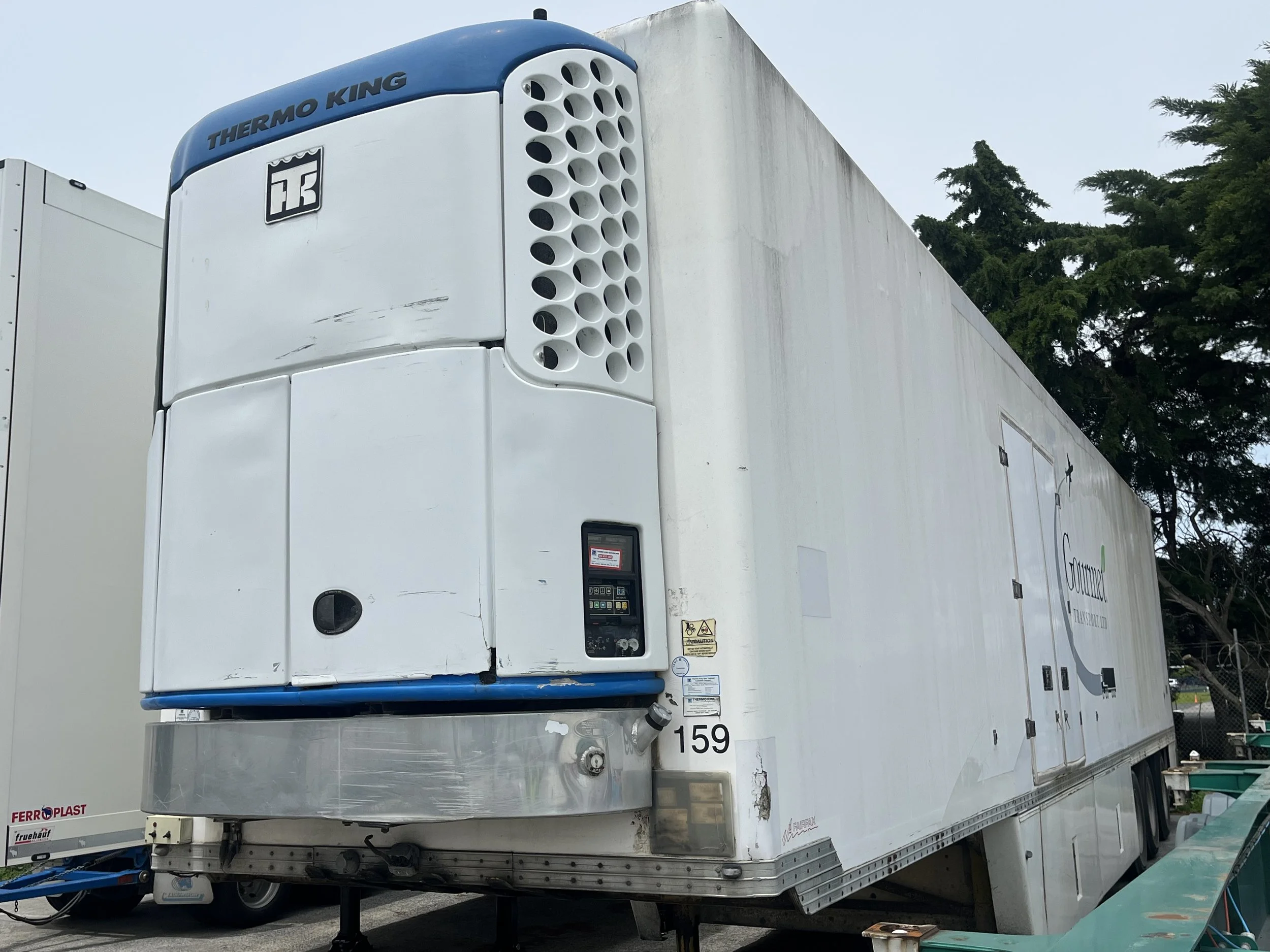 2003 Fairfax 14mtr Tri Axle Chiller Semi, Double Stacker