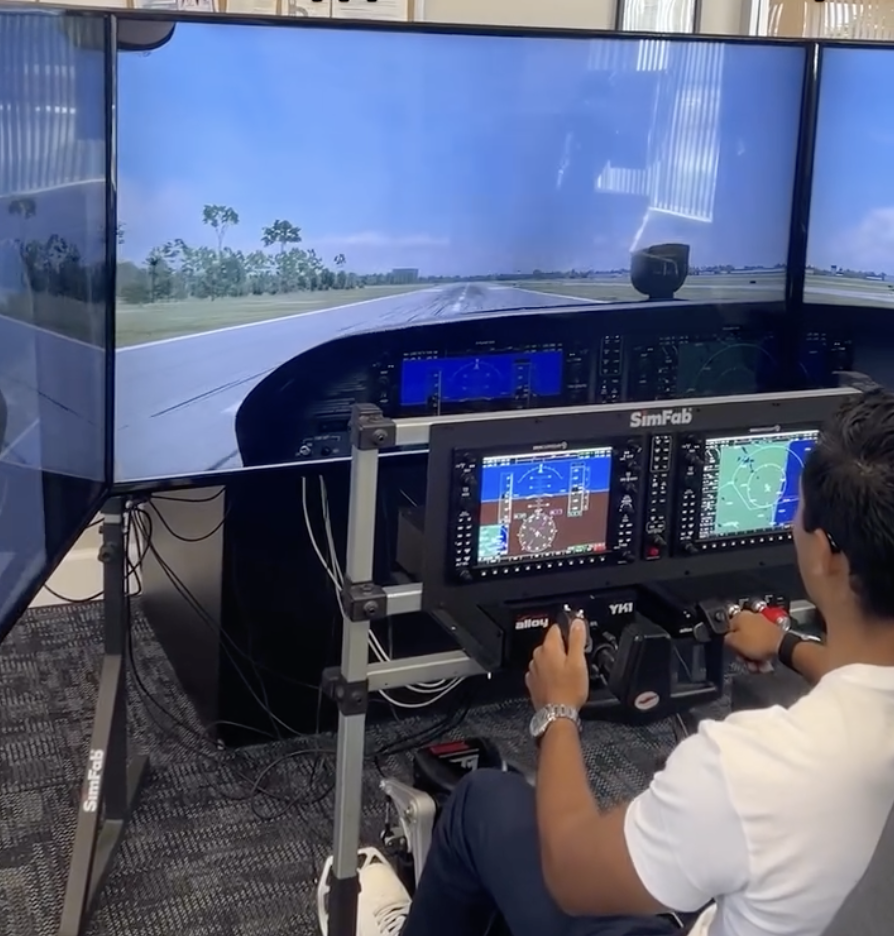 Texas Flight Airline Academy | Houston Pilot Training School ...