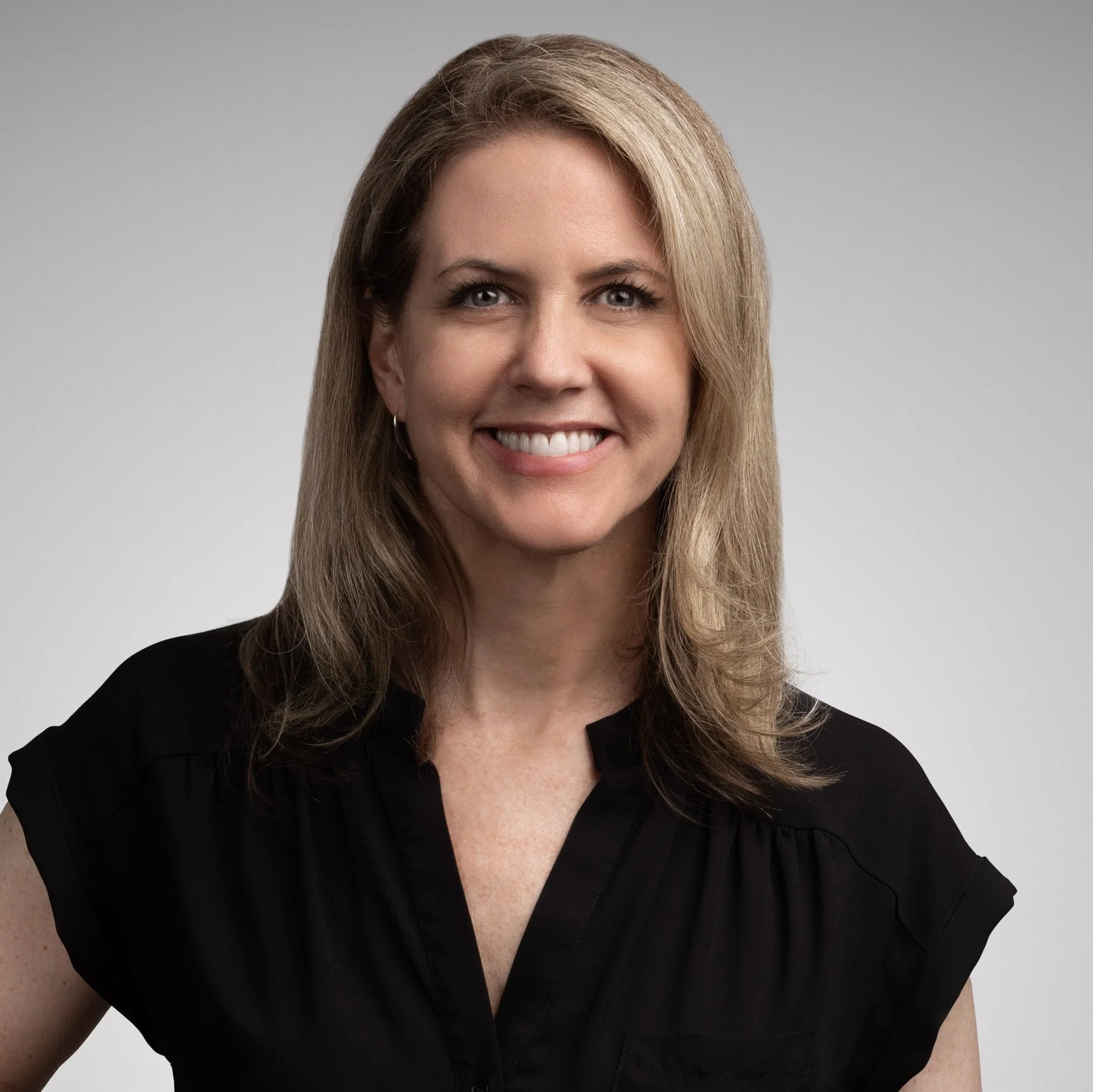 SP26_Nike-GC_Business-Headshots_Jen_0086_RT_w2.jpg