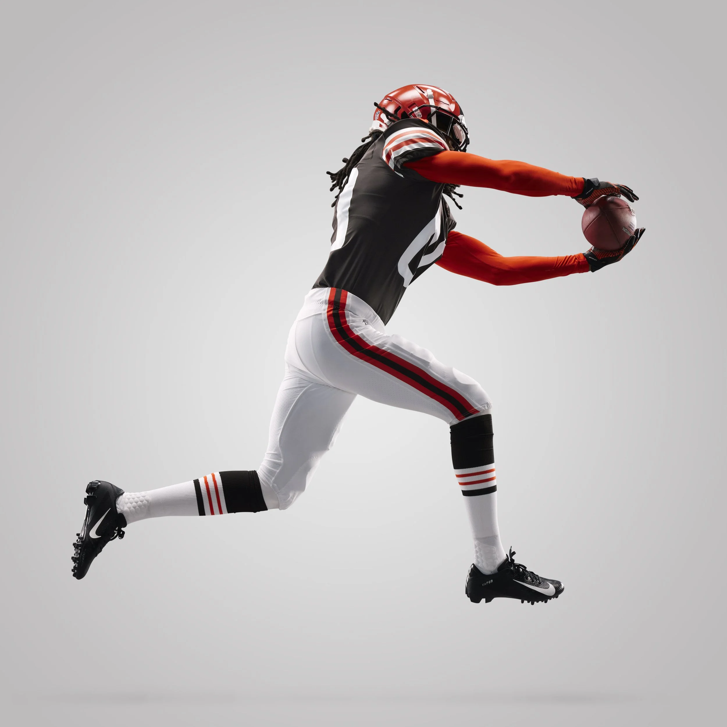 STUDIO_BROWNS_WR_19630_CL.jpg