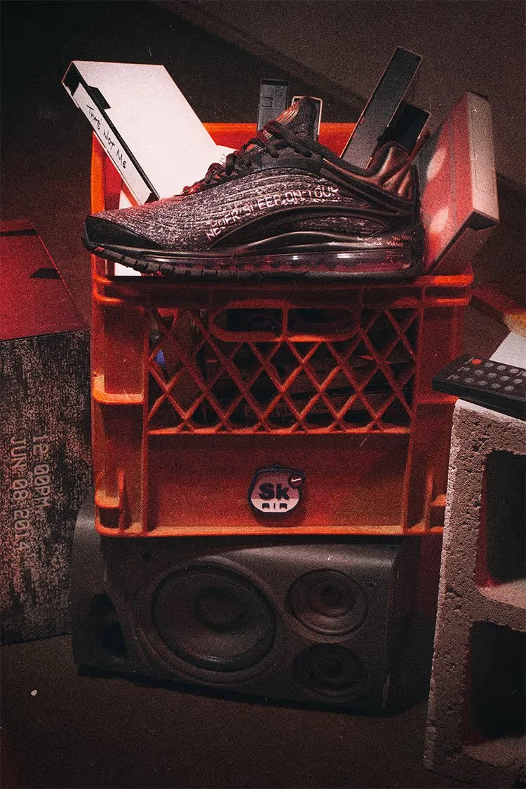 behind-the-design-air-max-deluxe-skepta-(2).jpg