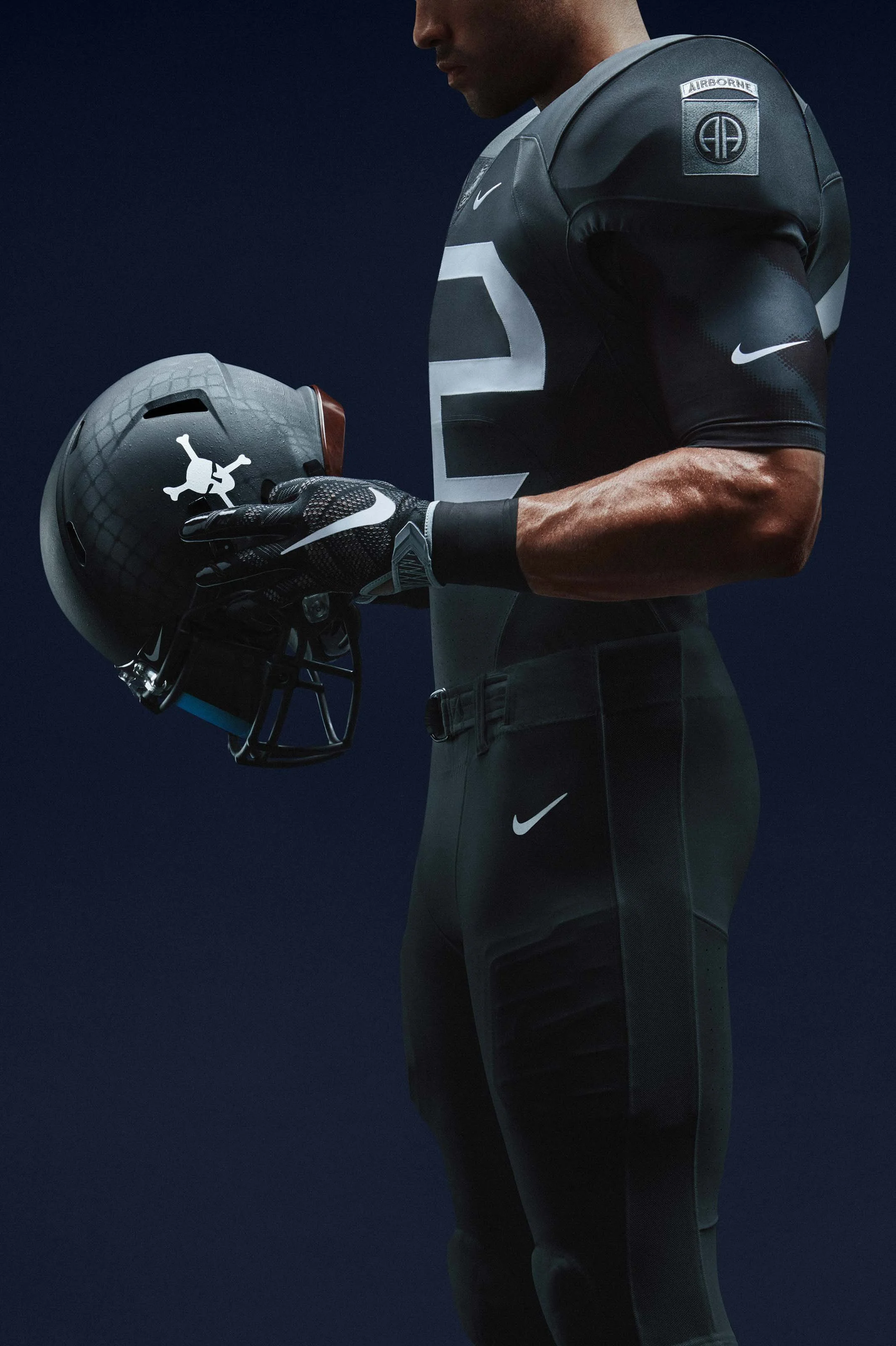 Ho16_NFL_Energy_Jersey_Army_Helmet__original.jpg