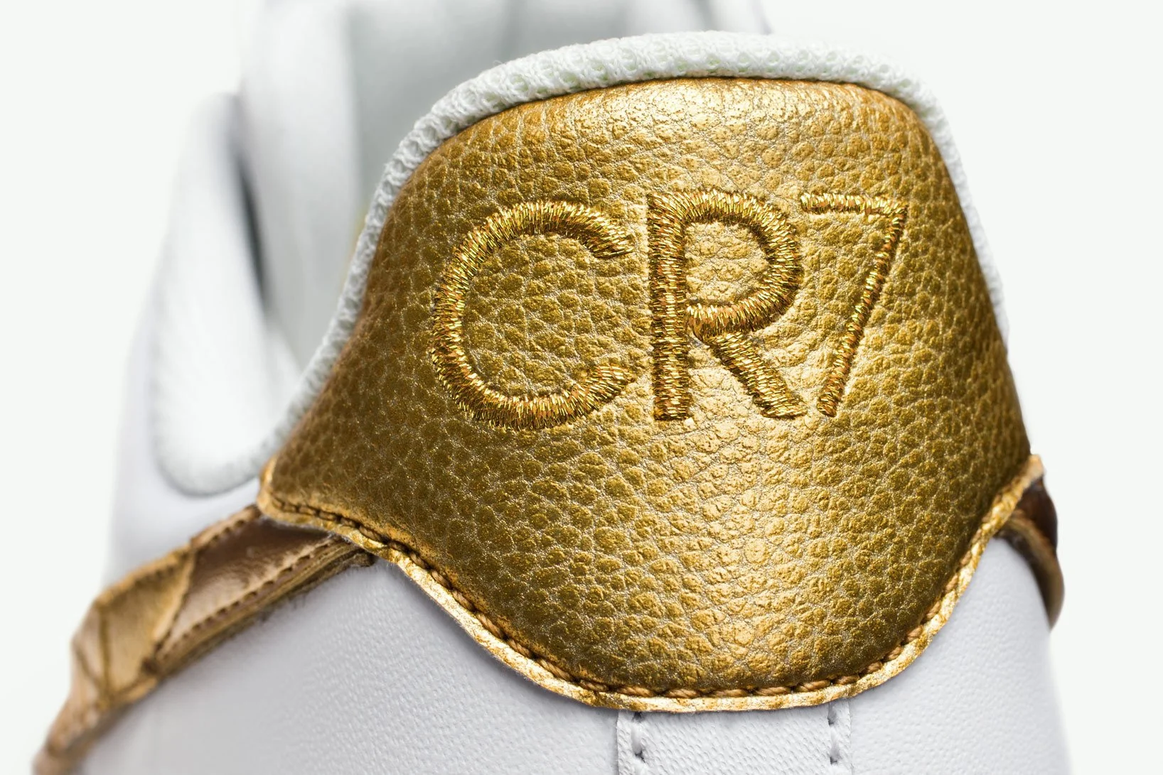 NIKE_CR7xAF1_EMAIL_HEEL_DETAIL_6097_BASE-1.jpg