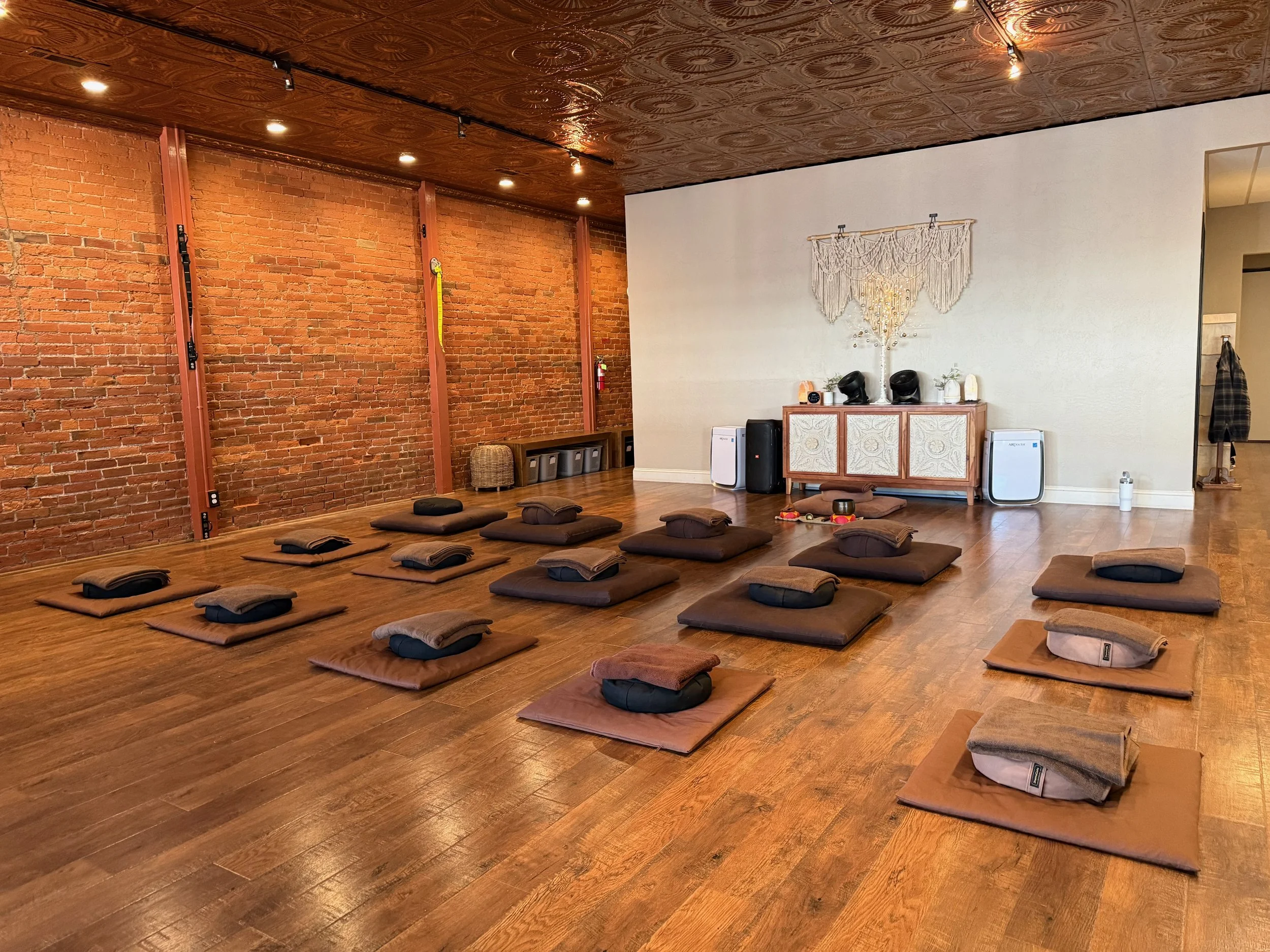 Sage and Tansy Studio set up for meditation class