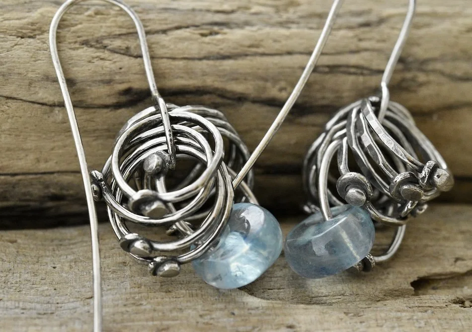 Aquamarine buttoned up earrings 02.jpeg