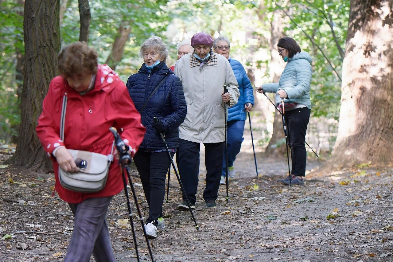 elderly-6806996_1280.jpg