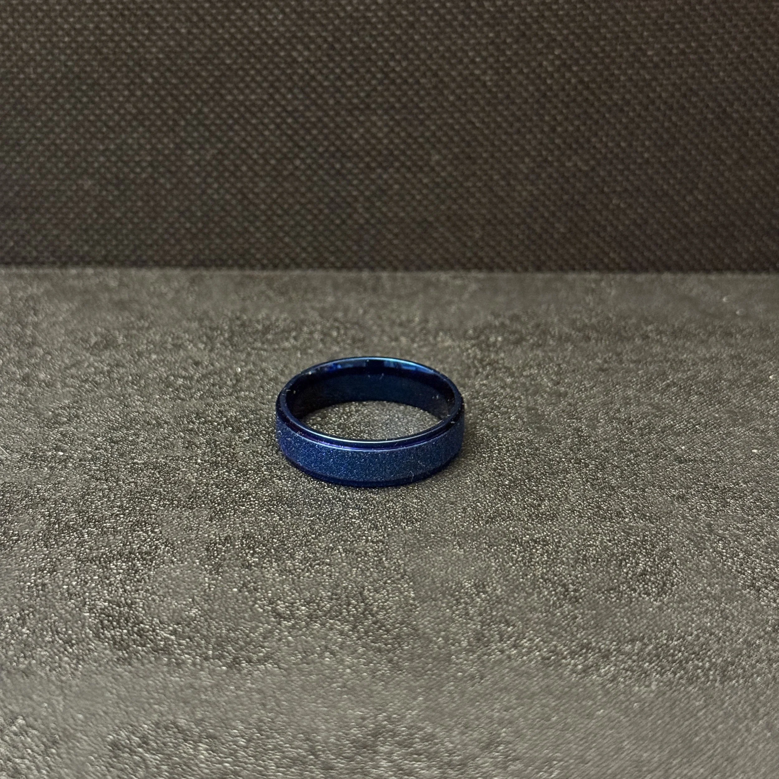 Blue Sparkle Spinner Ring - Size 10