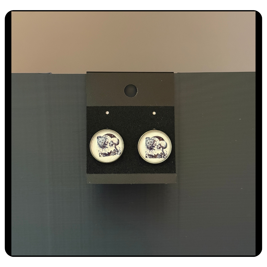 Untitled (1080 x 1080 px) (1).png