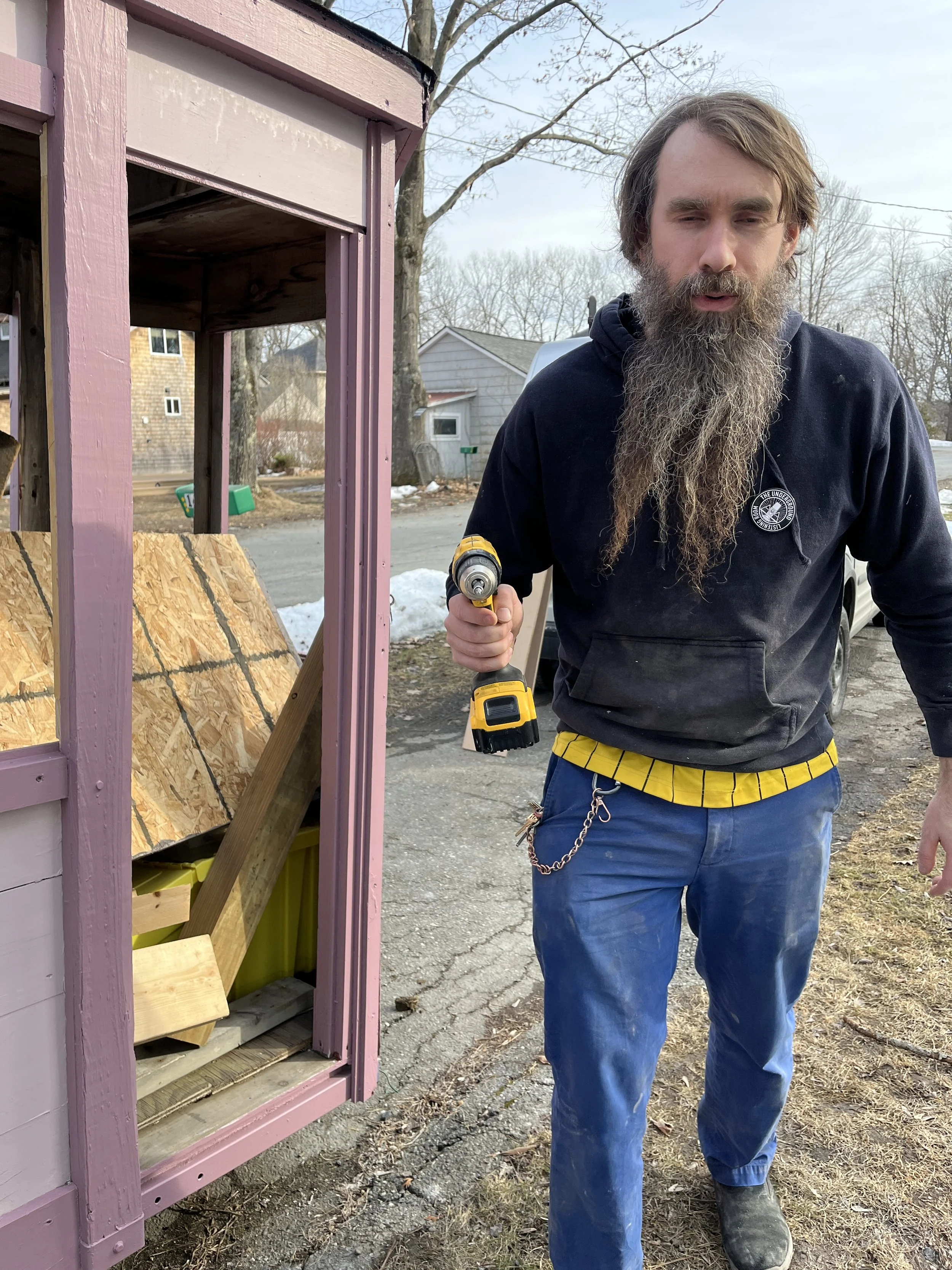 salt-pepper-contractor.JPG