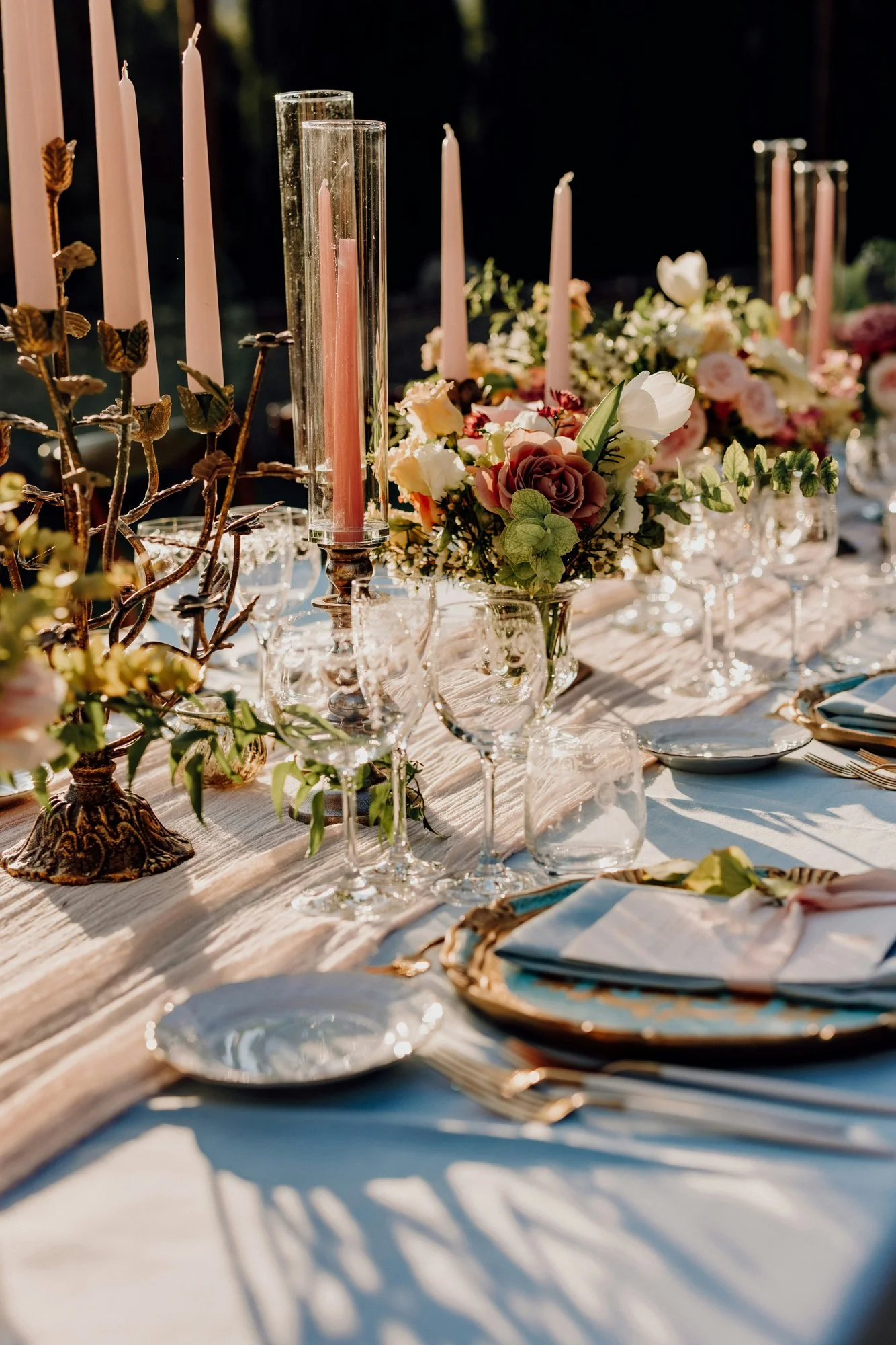 Tablescapes That Tell a Story: How to Create Reception Designs Guests Won’t Forget