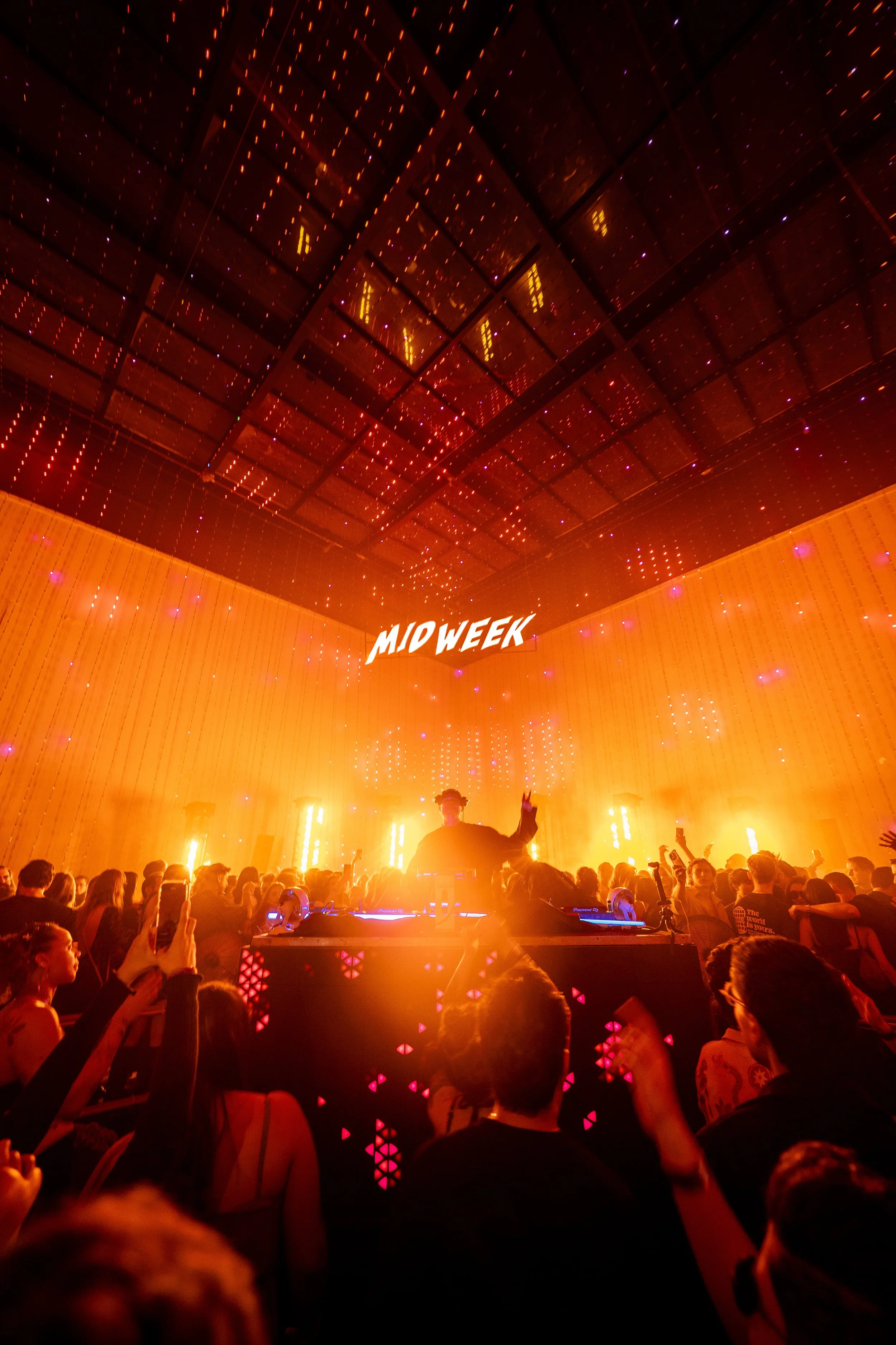 Marten Lou @ Midweek 3rd Anniv., Mexico City