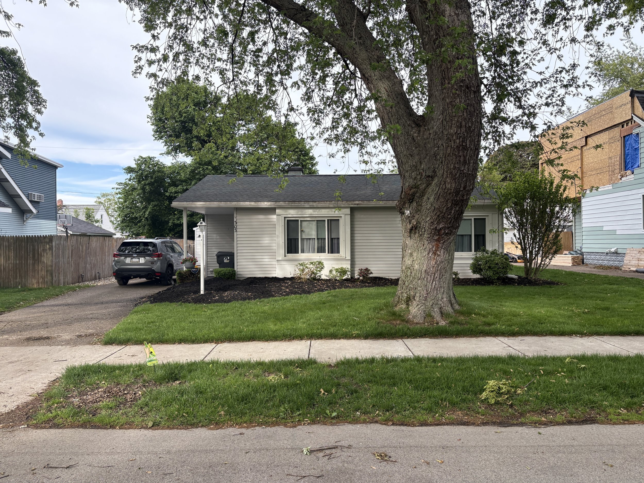Private Residence, Oakmont Ave in Richland Gardens, Model M02, original color unknown