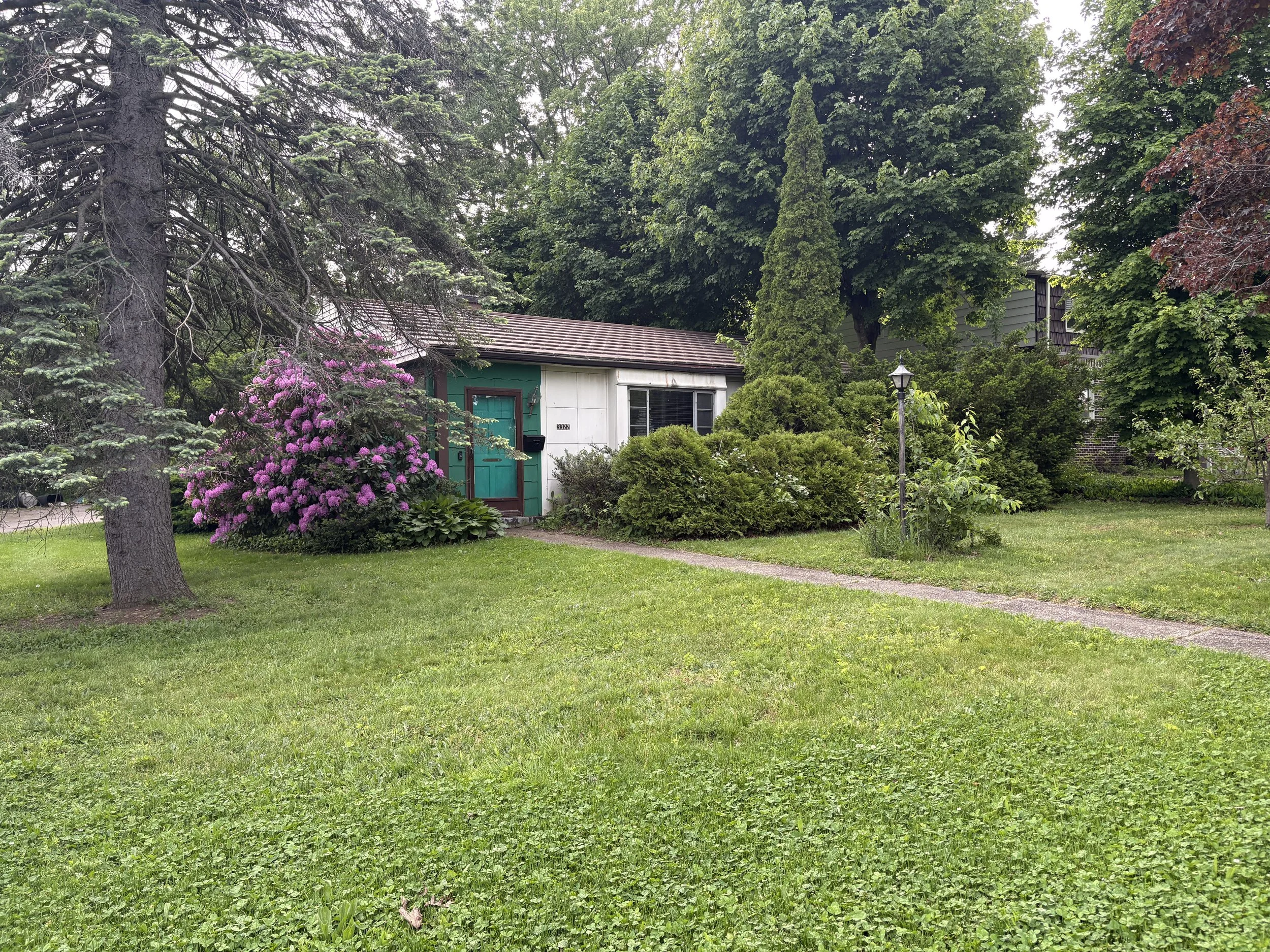 Private Residence, Greengarden Blvd, Model M02, originally Dove Gray