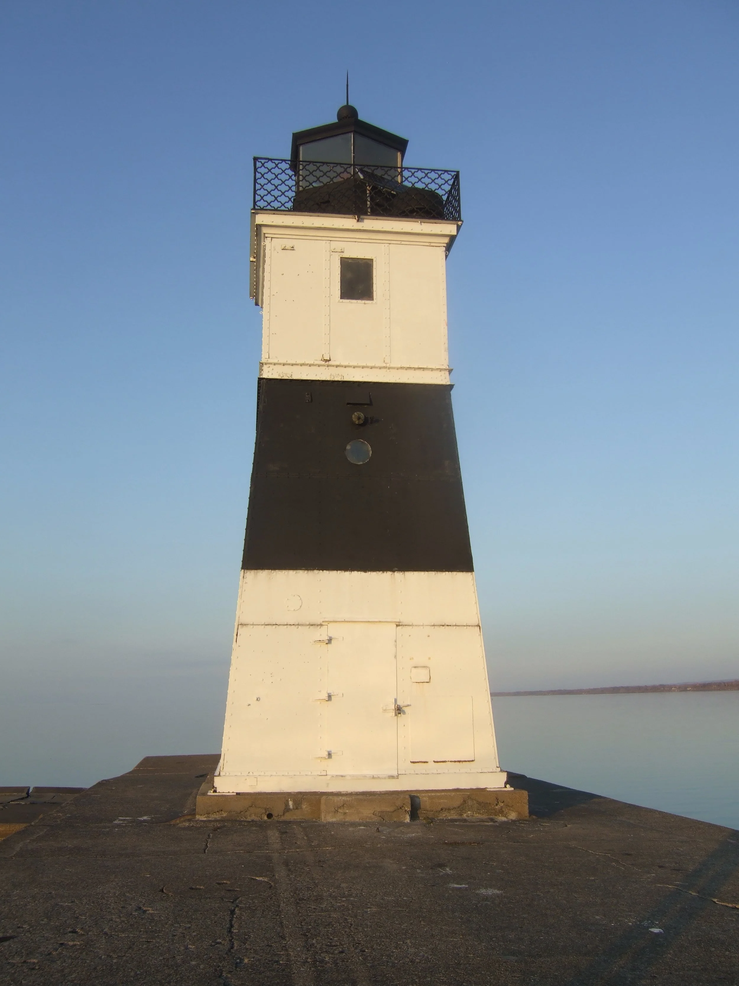  Erie Harbor North Pier Light 
