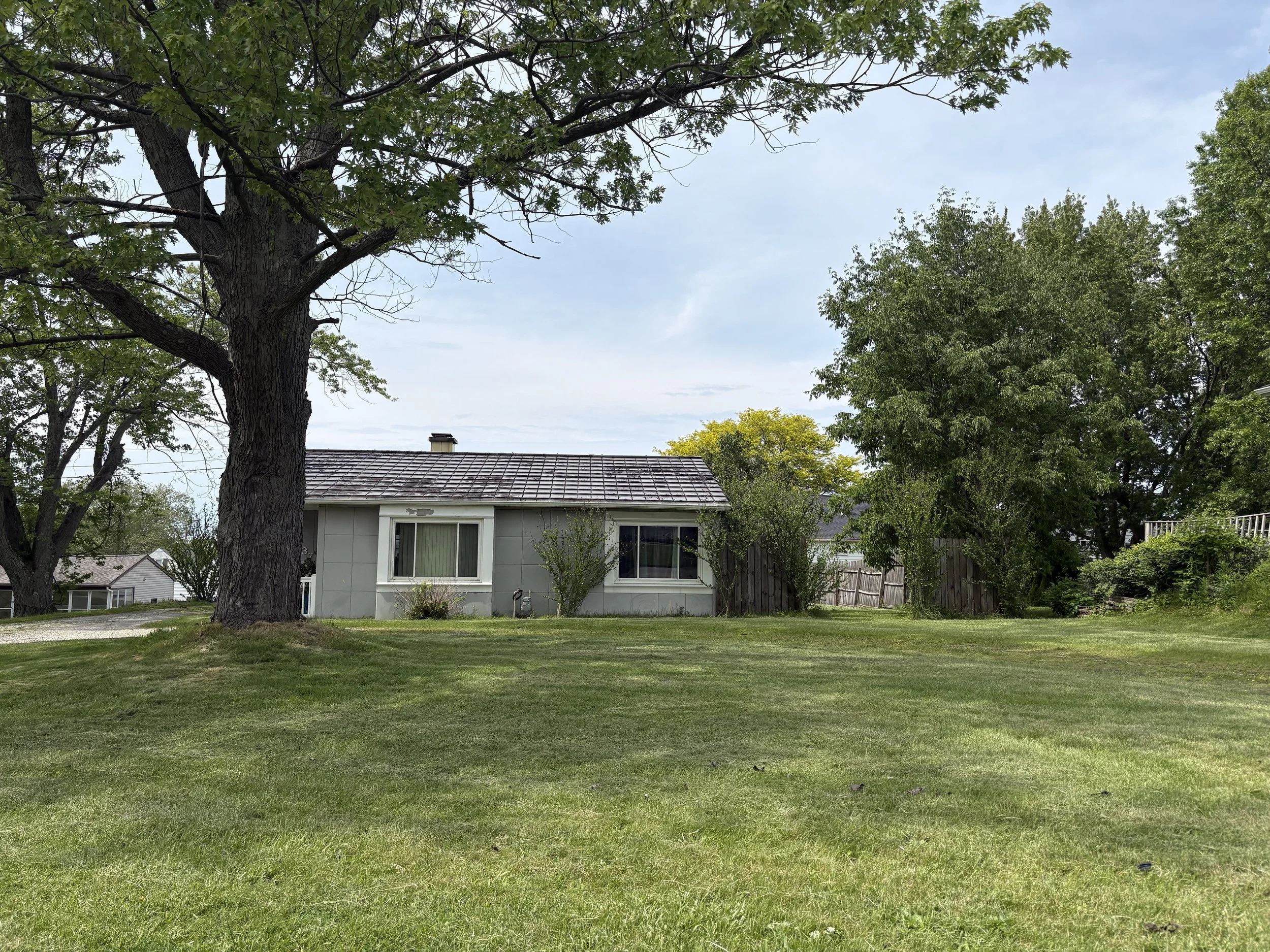 Private Residence, Pine Ave, Model M02, originally Maize Yellow