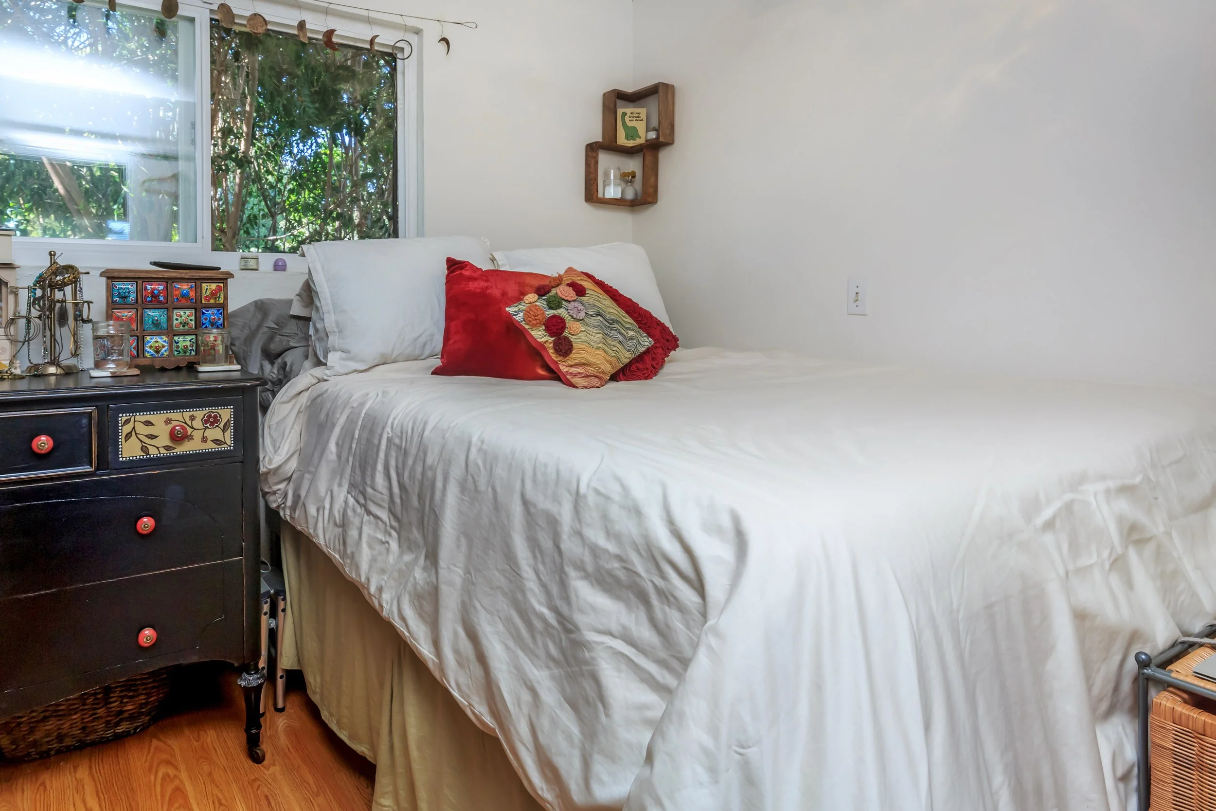 10 - Unit 3 - 647 San Dieguito .jpg