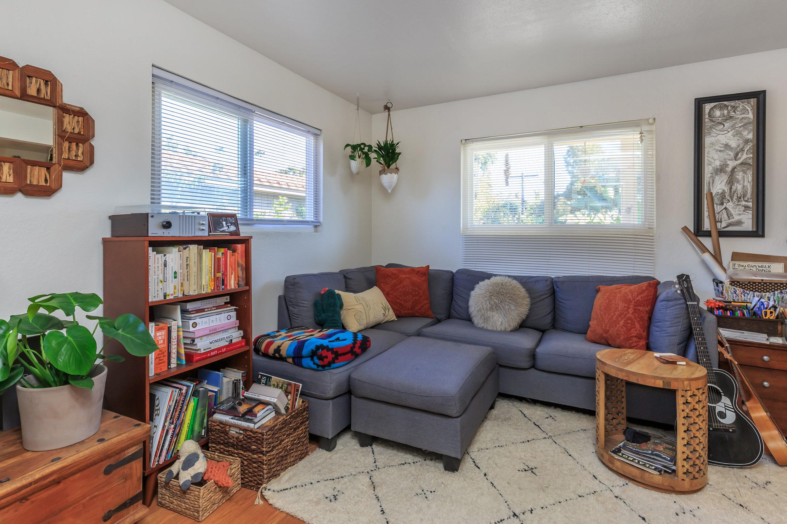 Unit 3 - 647 San Dieguito - 4.jpg