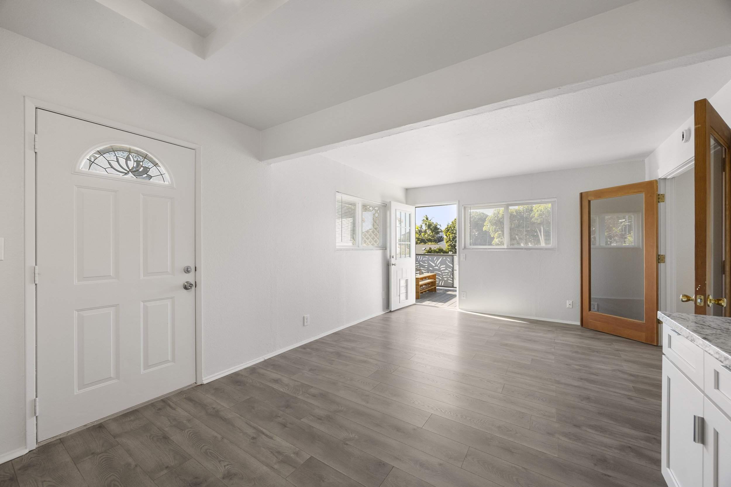 Unit 2 - 647 San Dieguito - 4.jpg