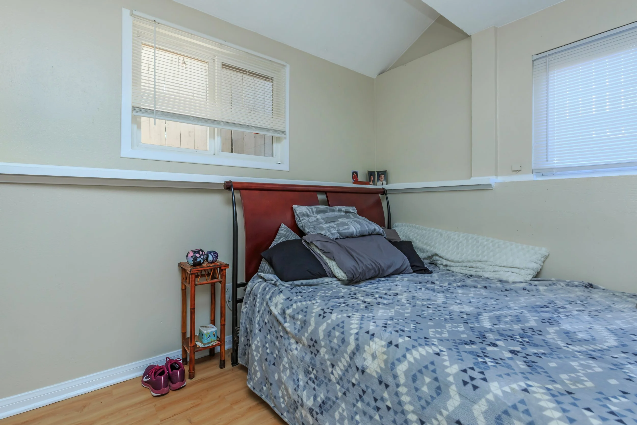 Unit 4 - 647 San Dieguito - 6.jpg