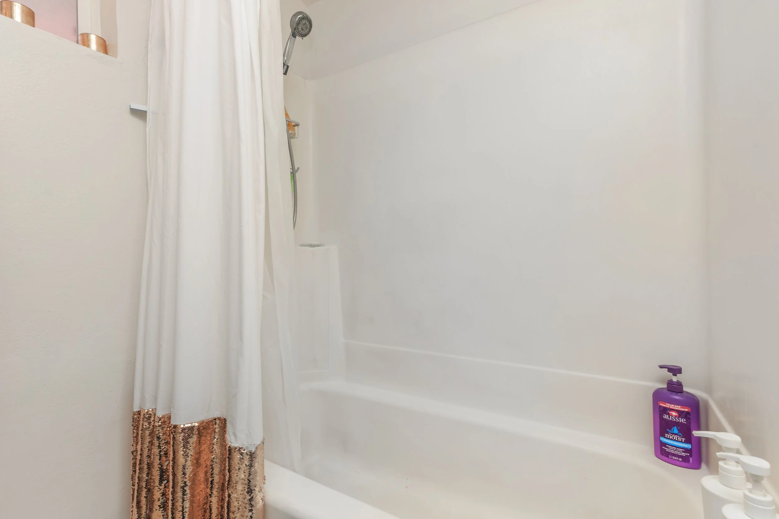 12 - Unit 1 - 647 San Dieguito .jpg