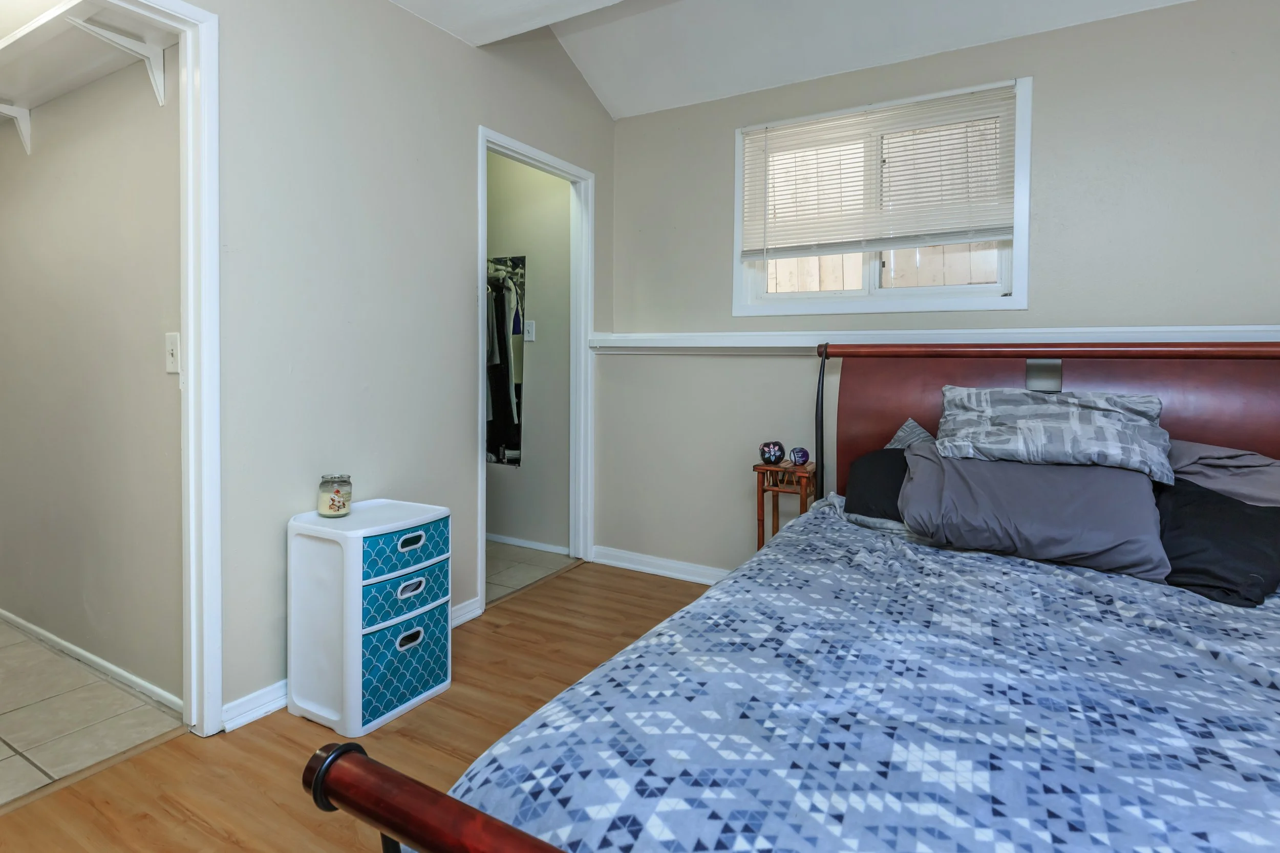 Unit 4 - 647 San Dieguito - 5.jpg