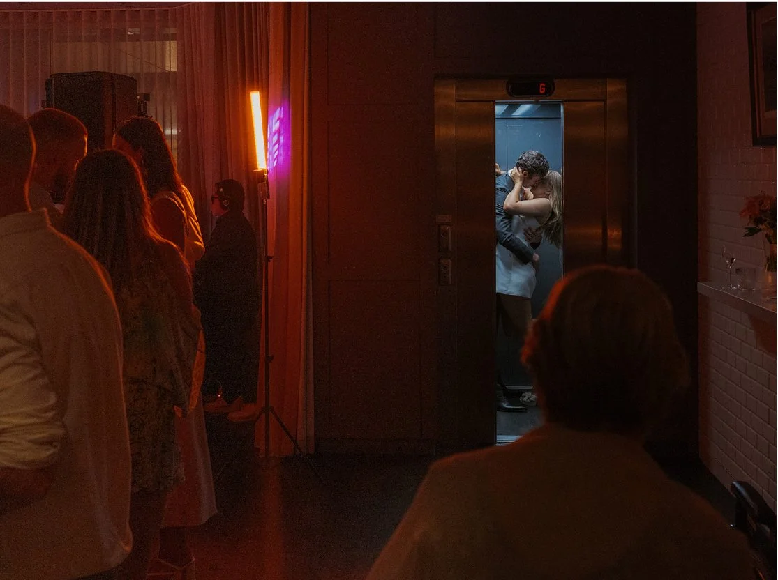 DTS-elevator-kissing@2x-100.jpg
