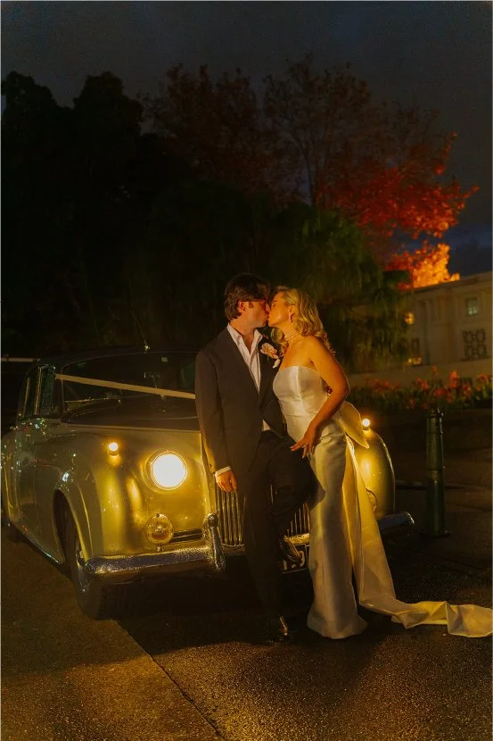 DTS-couple-car@2x-100.jpg