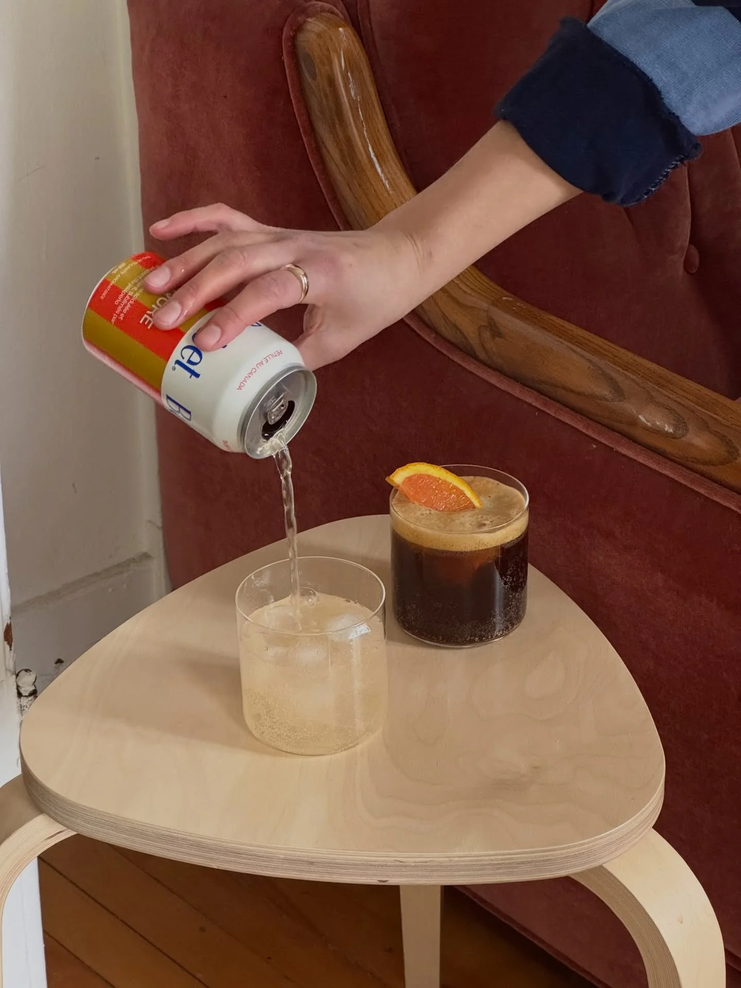 something zesty with @drinkbarbet&rsquo;s wild card 🍊

orange espresso tonic recipe:

wild card poured over ice
double shot of espresso
a squeeze of navel orange
orange wedge to garnish