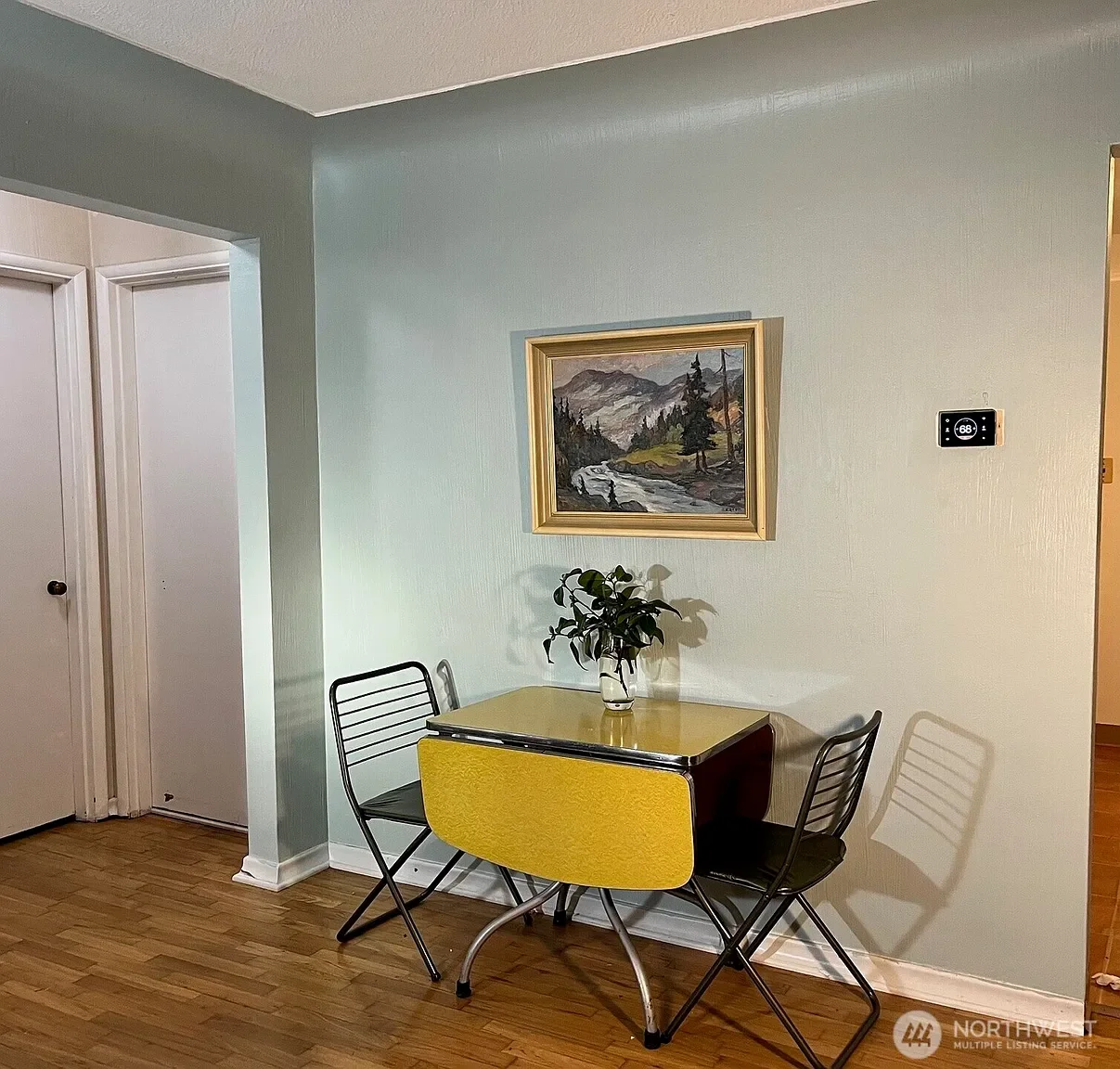 1501 Brunswick Dining Area.webp