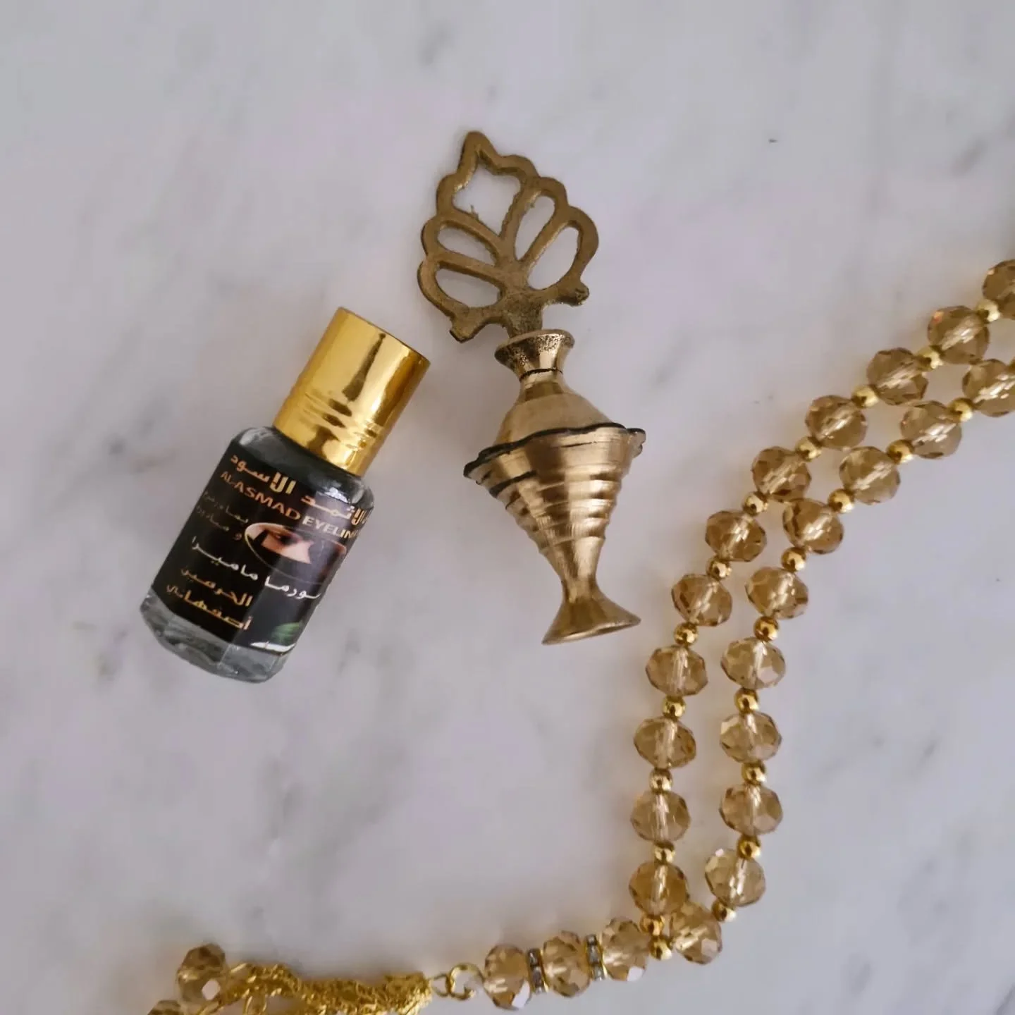 A return to simple sunnah rituals. A beautiful way to welcome Ramadan. 🌙 Available online tomorrow. ✨

#ramadanprep #sunnahlifestyle #tasbih #kohl #muslimwellness