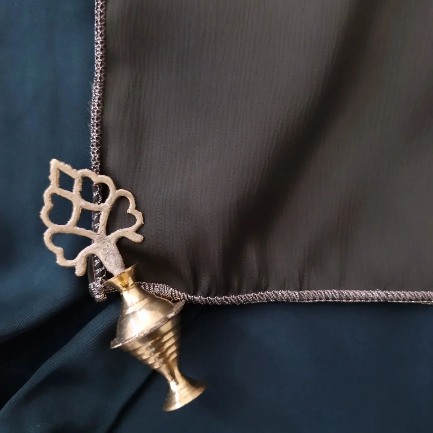 Ramadan is a season of alignment for the body, mind, and soul. From the abayas we choose to the rituals we return to, every item can be an act of worship and wellness. So what are you waiting for! This is your sign to ground yourself this Ramadan in 