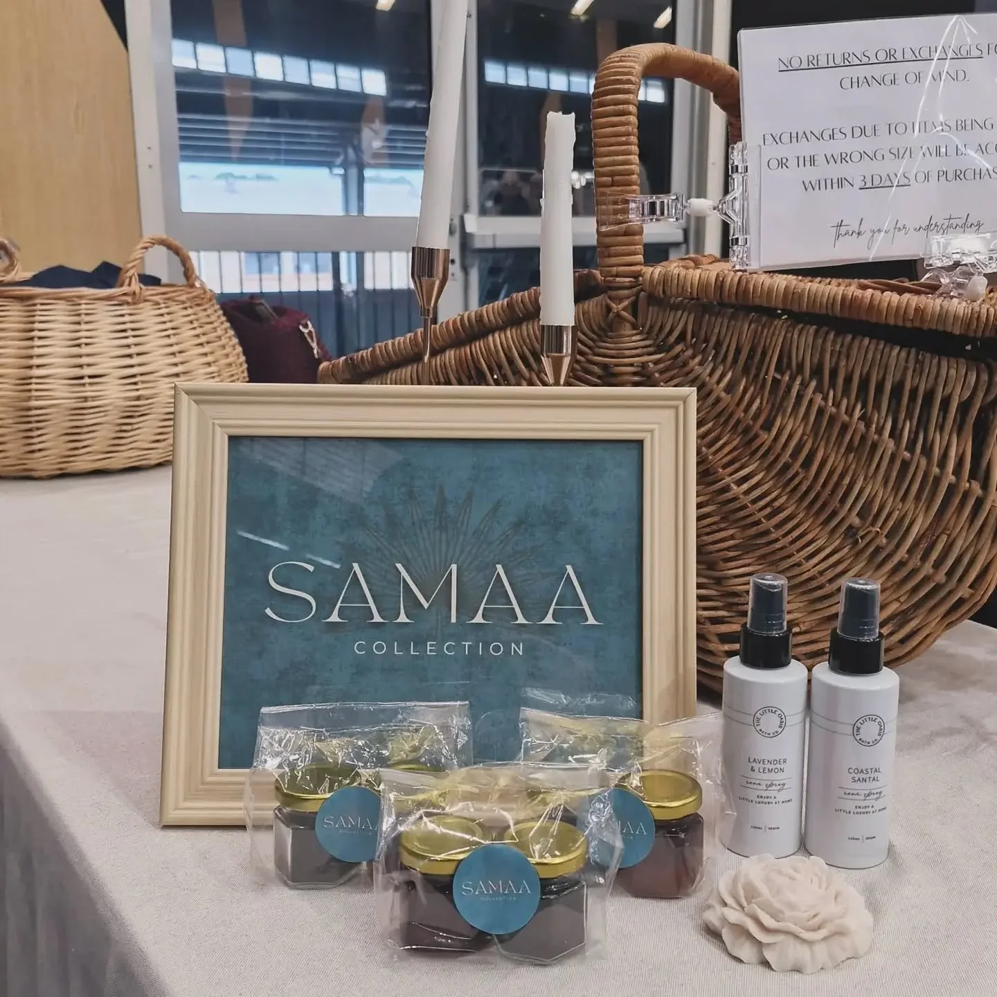 Reminiscing the Muslimah Night Bazaar 🌙🤍✨️
🌷Remember we now have our own website where you can easily purchase our abayas. Local pick up is available too. 

#eidinspo #eidabaya #ramadan2026 #muslimfashion #modeststyle