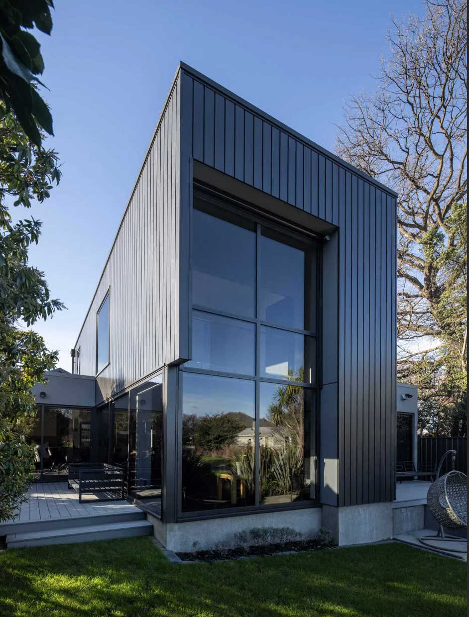Modern residential home showcasing Flashclad aluminium cladding with clean lines and contemporary design