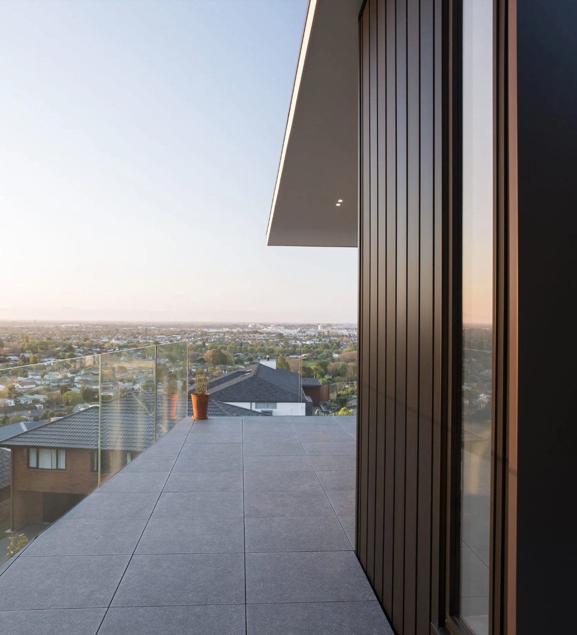 Modern residential home showcasing Flashclad aluminium cladding with clean lines and contemporary design.