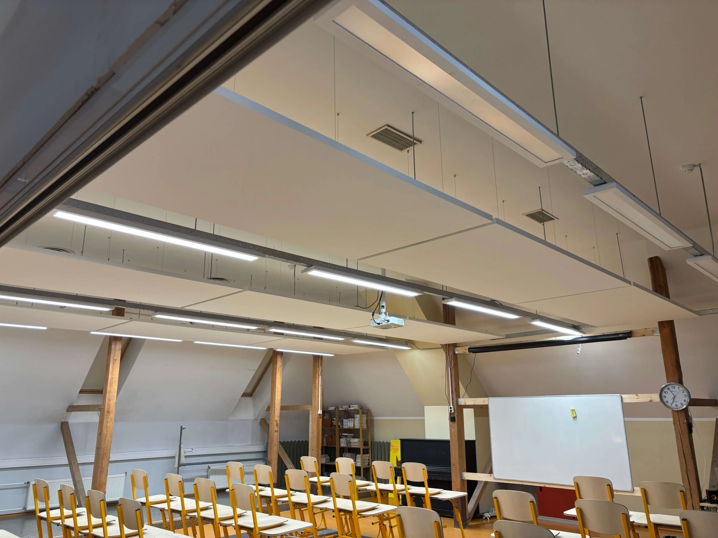 ecophon-akustiset kattopaneelit