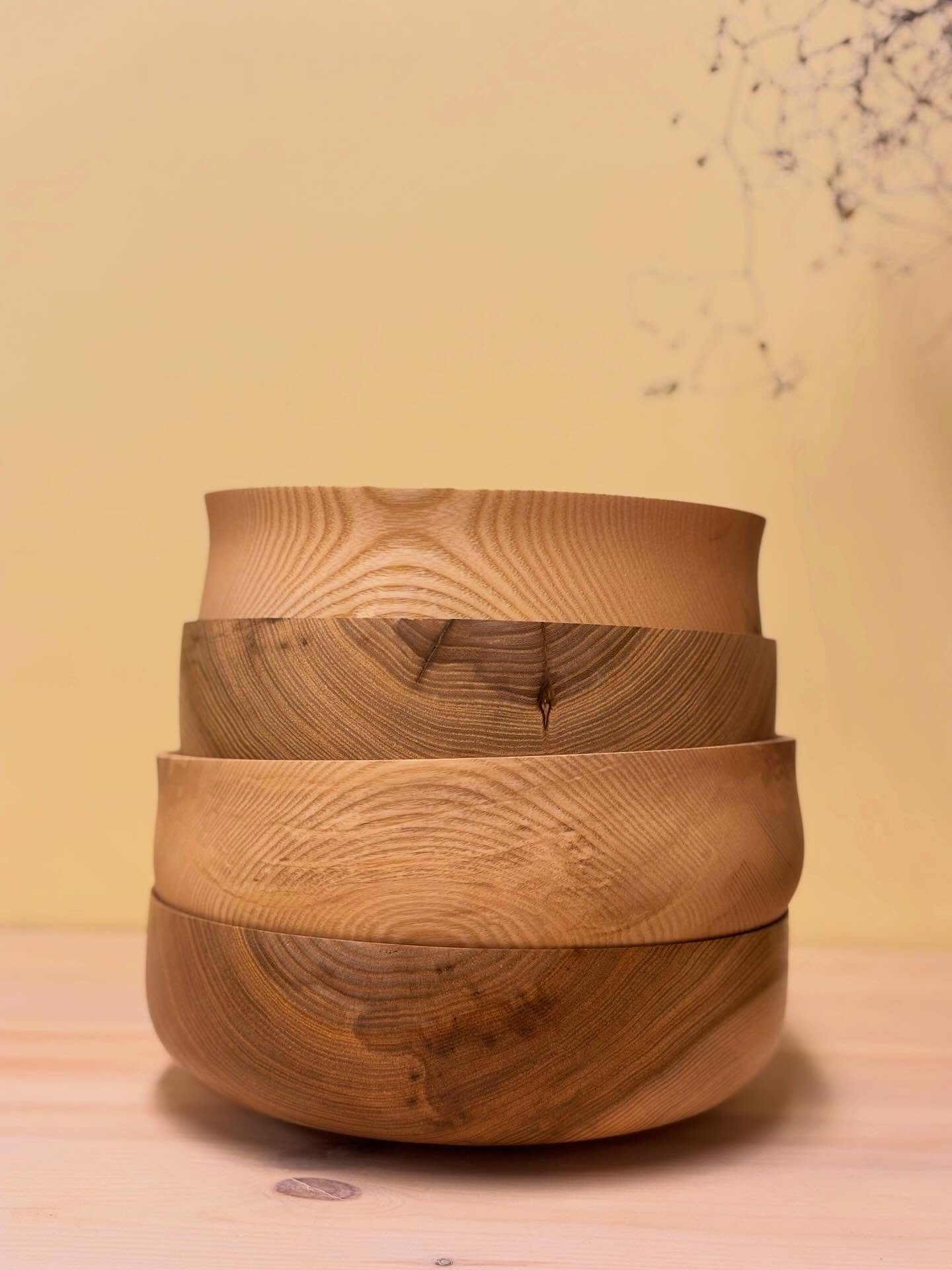 Bruksboller 🌿

&bull;
&bull;
&bull;
 

#tredreiing #woodturning #norskh&aring;ndverk #norwegianmade #norskdesign