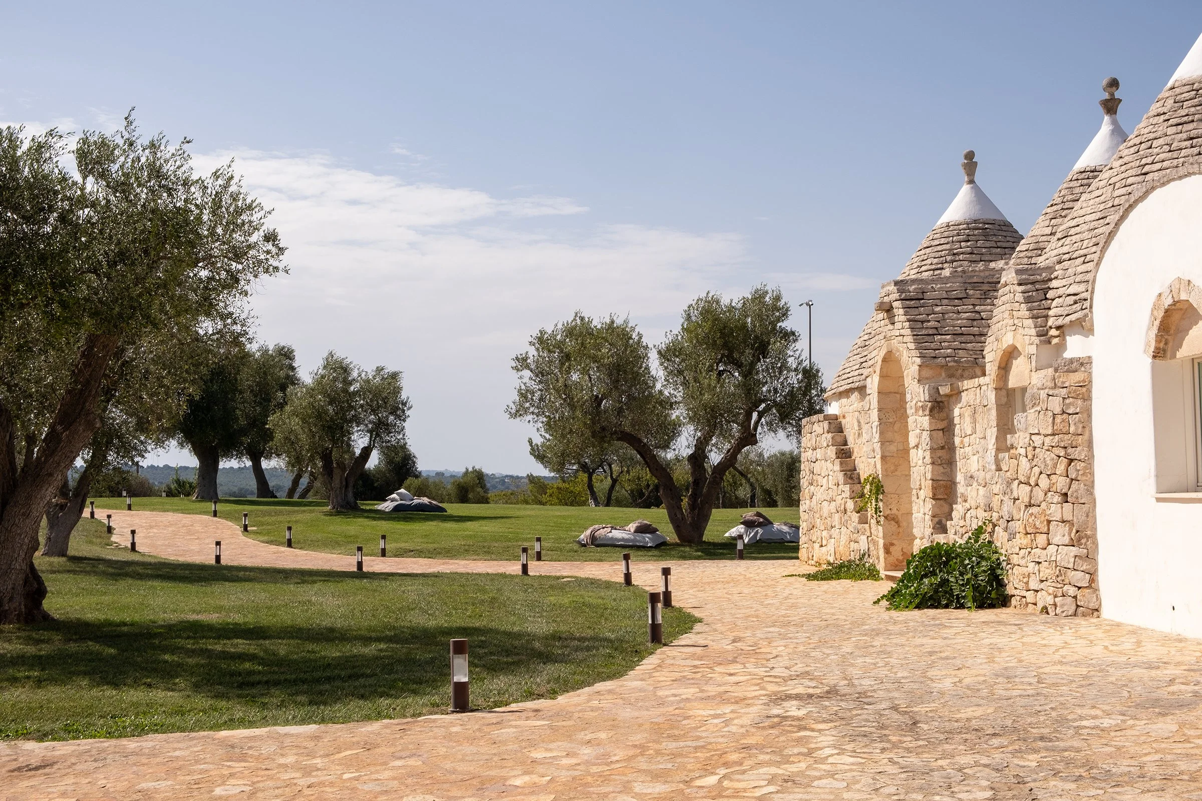 Trulli_Andrea_esterni_+_contrasto_SEPT25_29.jpg