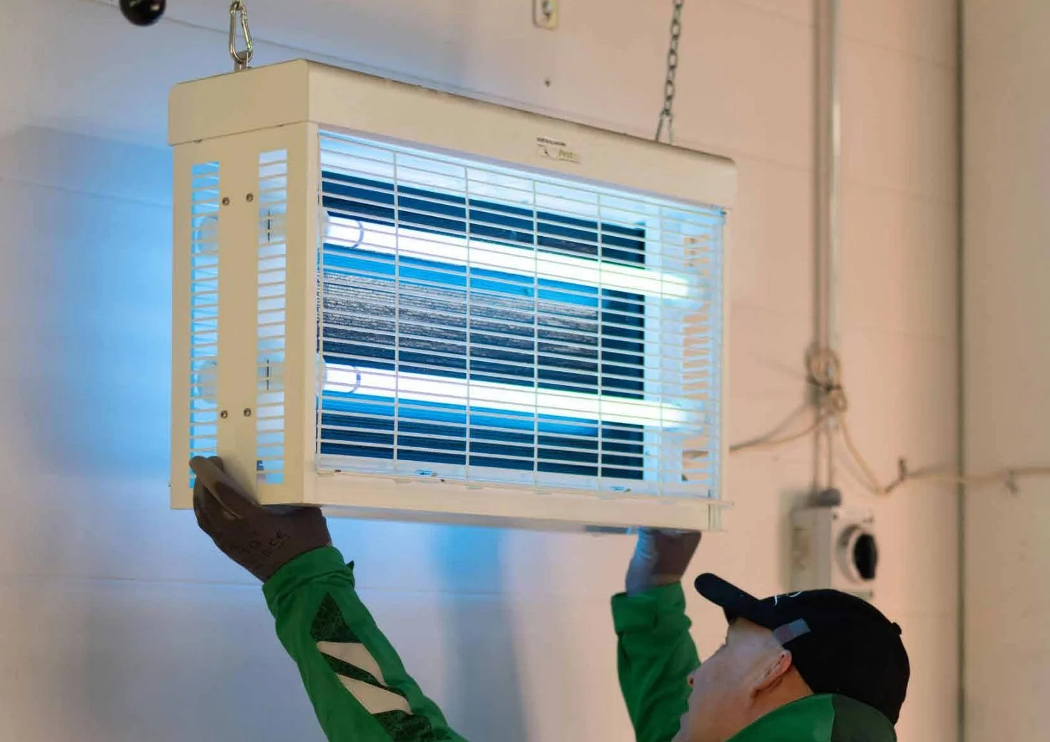 UV-laitteet torjuntaan