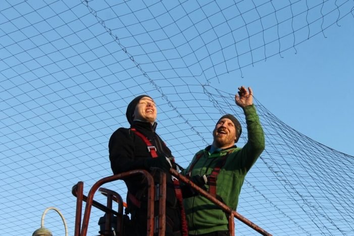 Uusi Pestes - lokkiverkon-asennus.jpg