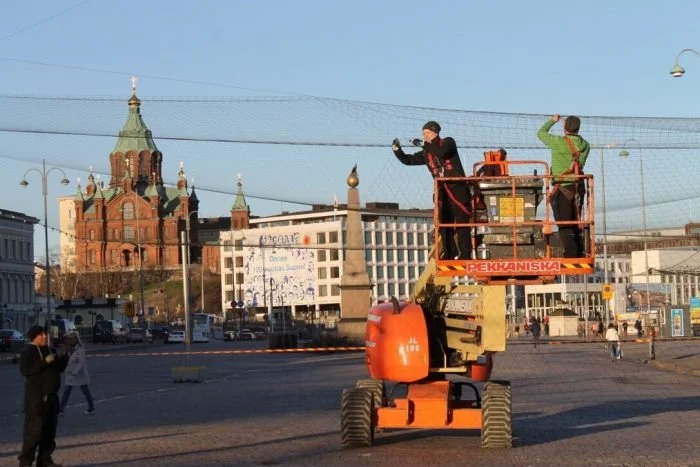 Uusi Pestes - lokkiverkon-asennus-2.jpg