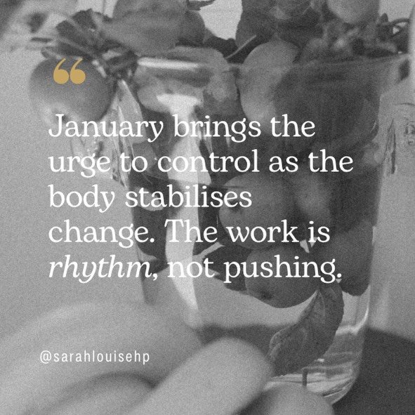 👉🏻 The body reaches for control when it doesn&rsquo;t yet feel safe in change. 

January brings a shift in pace, light, pressure, and expectation. Even when the mind wants to move on, the nervous system is still orienting. 

👉🏻Control isn&rsquo;t