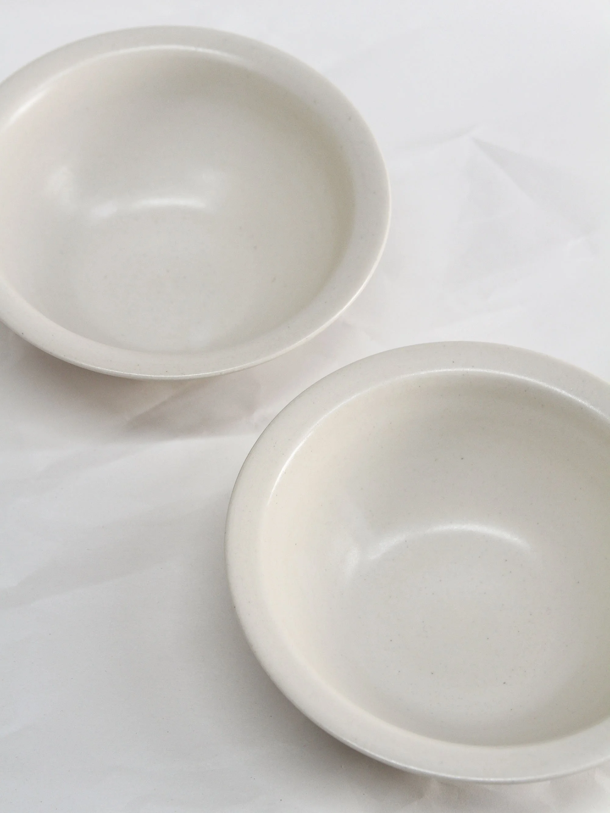 rimmed-bowls-medium-2.jpg
