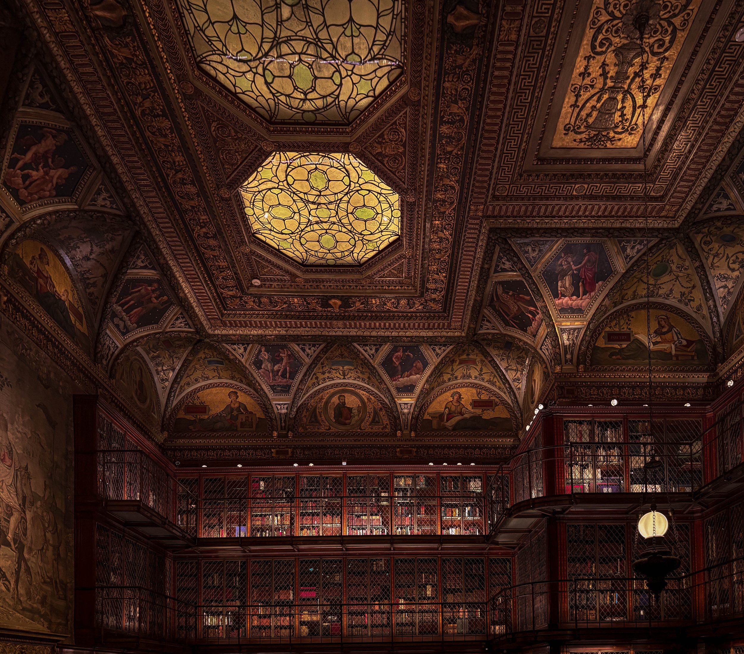 Read the Room: low light, gold and the Morgan Library