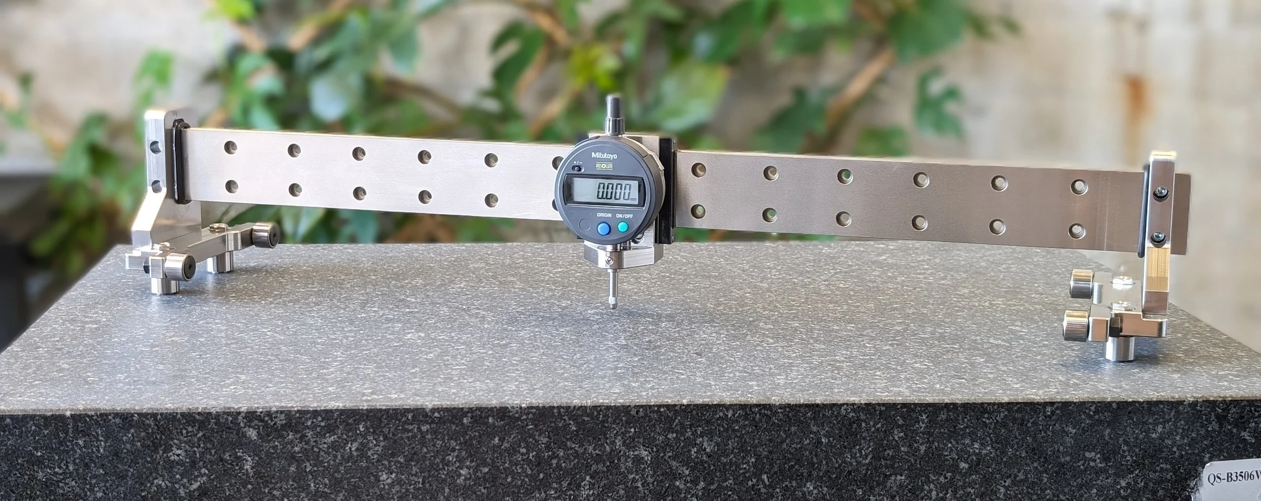 Precision concavity measuring tool