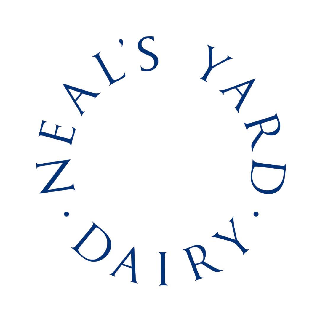 Der Text 'Néeel's Yard' ist in blauer Schrift in einem Kreis angeordnet.