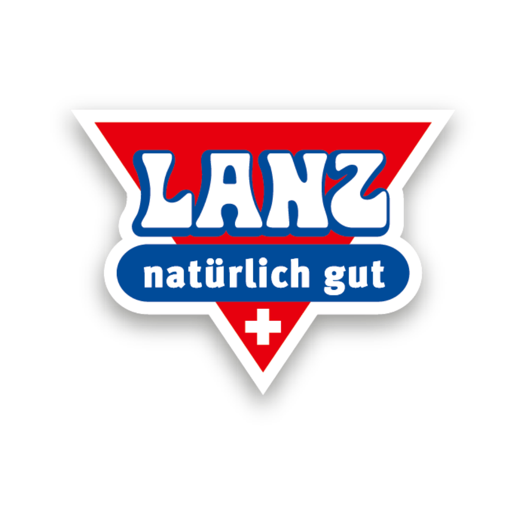 Lanz Logo mit rotem Dreieck, weißem Kreuz, blauer Schrift und dem Slogan 'natürlich gut' auf schwarzem Hintergrund.